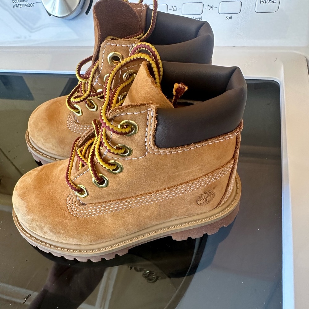 Timberlands toddler boots